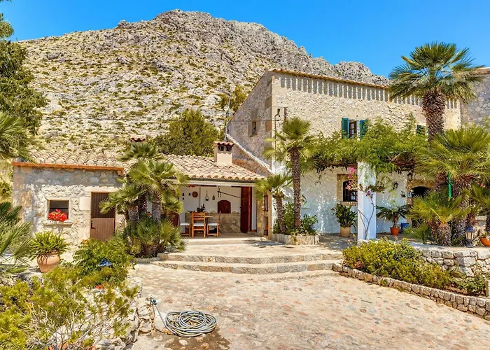 Piedra Villa Pollenca